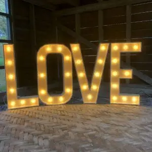 lichtletters love 120m 3